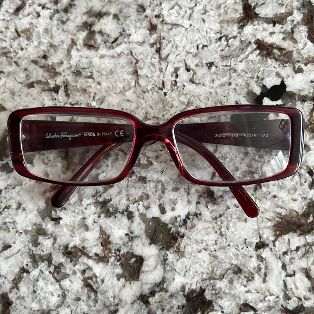 Authentic Salvador Feragano  made in Italy🇭🇺Beautiful 👓 . Very stylish 💃